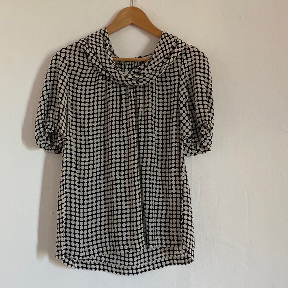 Banana Republic polka dots Shirts / Size M /